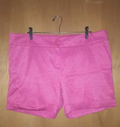 Short Pink 52 usado uma vez (brinde uma blusa)