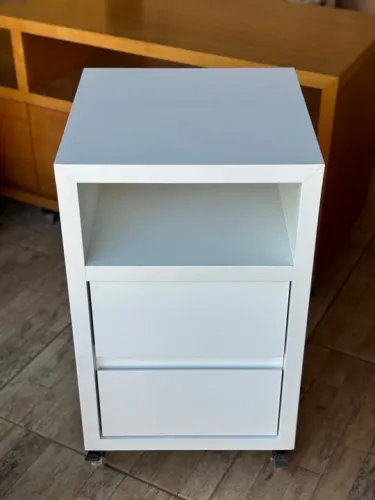 Mesa de cabeceira, Criados, Gaveteiro em MDF