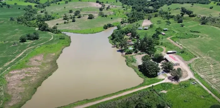 Fazenda 33 alqueires em Bela Vista-Go 