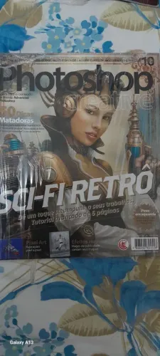Revista Photoshop Creative - Edição Especial Sci-Fi Retro
