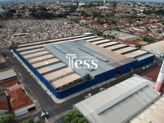 Vende se Salão Comercial ou Industrial com 11.000,00 m2, bairro Jardim Santa Cruz, Mirasso