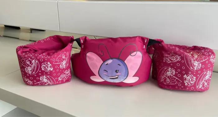 Boia de braço infantil - galinha pintadinha