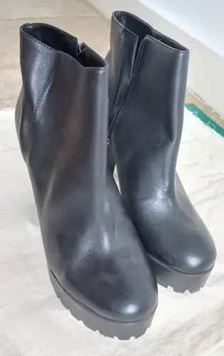 Botas femininas de cano - Schutz