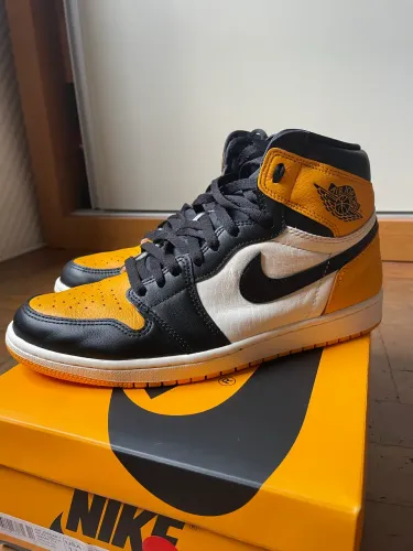 Tênis Nike Air Jordan 1 Taxi - Tam. 43