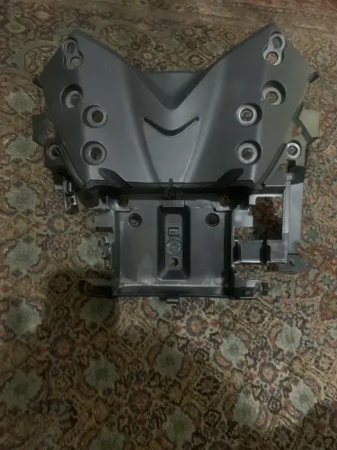 Carenagem suporte frontal caixa da bateria Yamaha XMax250 Original