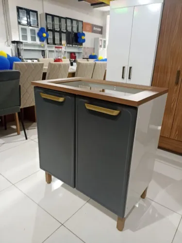 Armário Organizador com Design Moderno