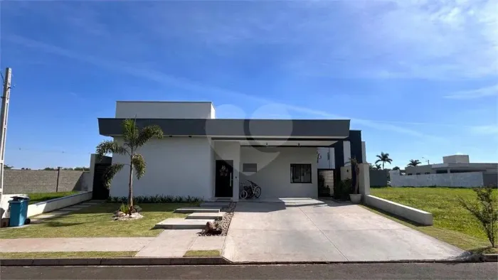 Condomínio com 4 quartos à venda ou para locação em Residencial terras de ártemis (ártemis