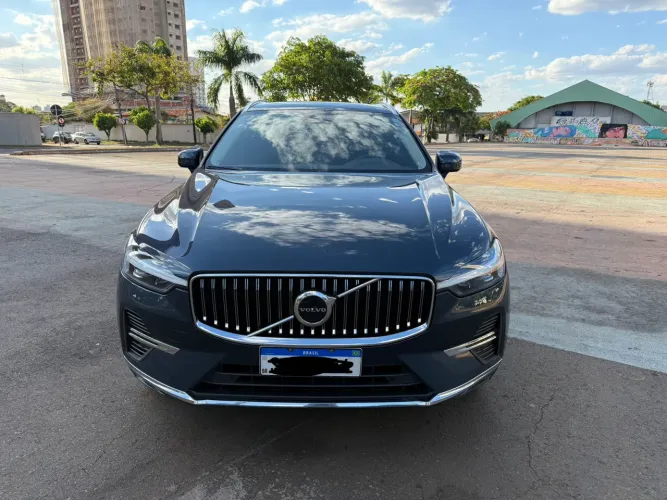 Volvo XC-60 T-8 Plus 2.0 AWD (híbrido) 2023