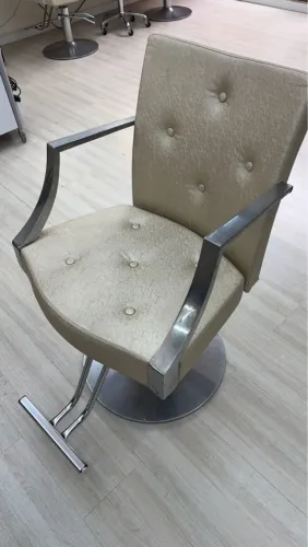Cadeira de cabeleireiro Maletti n/ Ferrante 