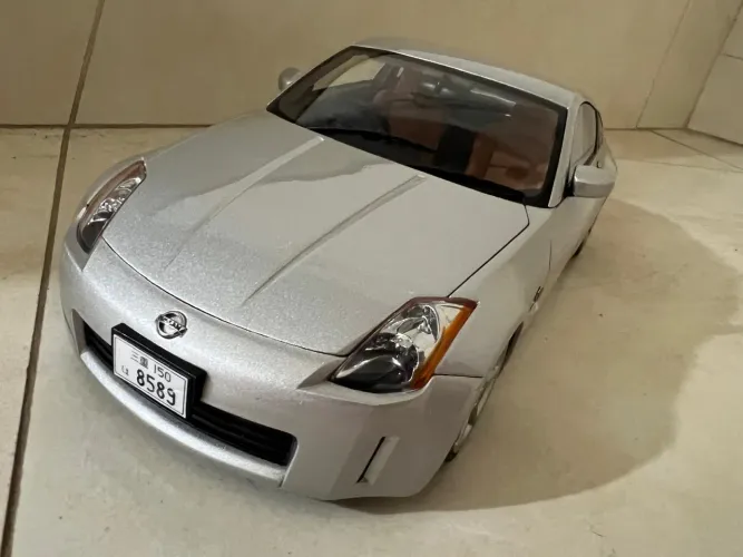 ***Promoção*** Nissan 350Z 1/18 Escala