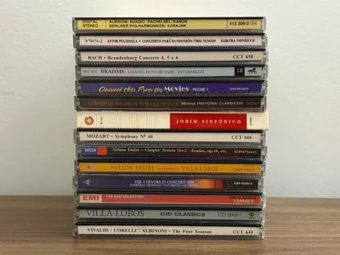 Pacote com 14 CDs de Música Clássica