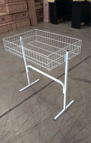 Cesto pequeno para loja 
