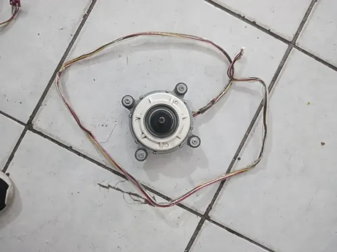 Moto-Ventilador da Cond. Split Hi-Wall Inverter Fujitsu 12.000Btu/h mod. cond. AOBR12JGC