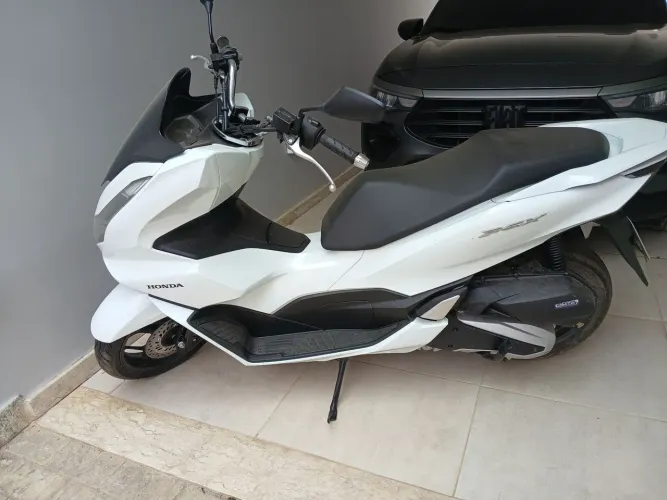 Vendo moto Honda PCX 160 ABS 24/24. 744km rodados, NOVA DE VERDADE!