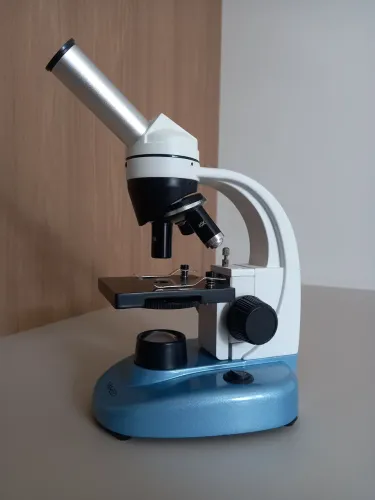 Microscopio óptico monocular opton 640x