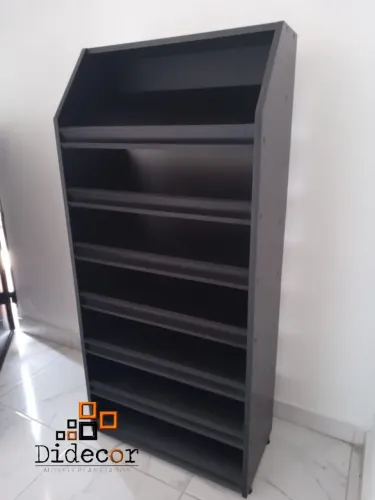 Sapateira no MDF preto 620$