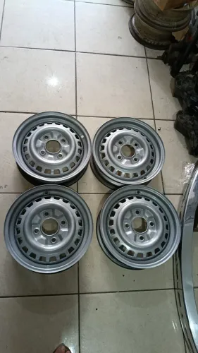 RODAS 4 FUROS ARO 15 ORIGINAL DO FUSCA