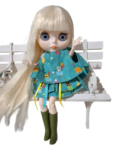 Linda boneca Blythe loira