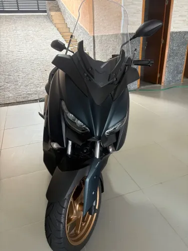Xmax 250 2023 Verde Novíssima 4 mil km