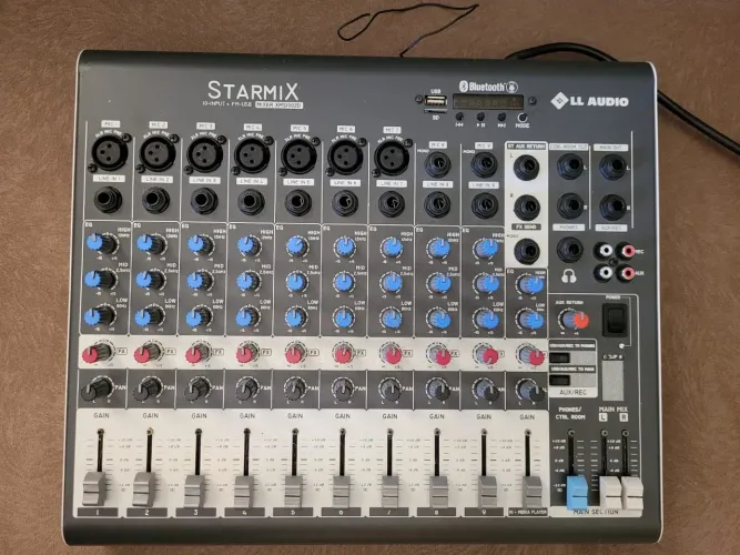 Mesa De Som 10 Canais Starmix Xms1002d