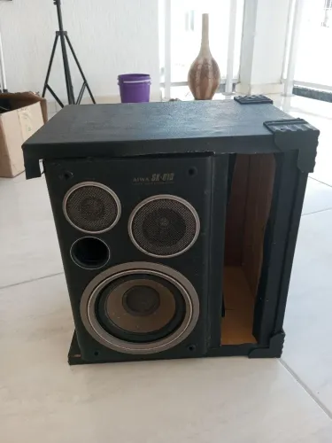 Caixa de Som AiwA SK-810 sobwoof com case
