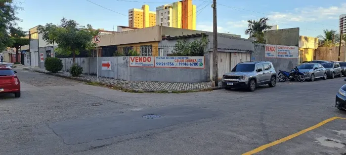Casa Esquina 540m2, Foco Comercial em Corredor Atividade-Prox. Av. Antônio Sales-Aldeota