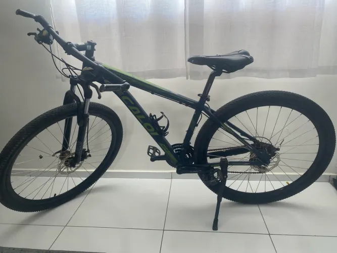 Bicicleta Caloi MTB. Toda shimano