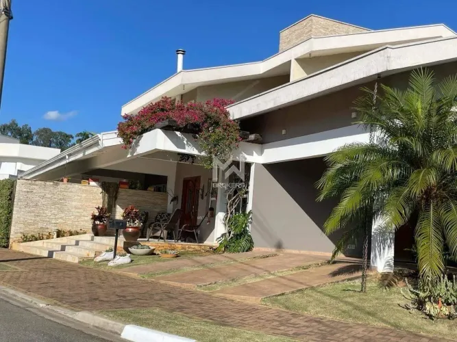 Casa à venda no Condomínio Reserva dos Vinhedos em Louveira - SP