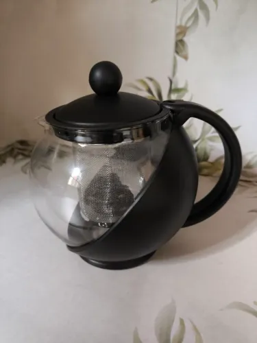 Chaleira de vidro com infusor