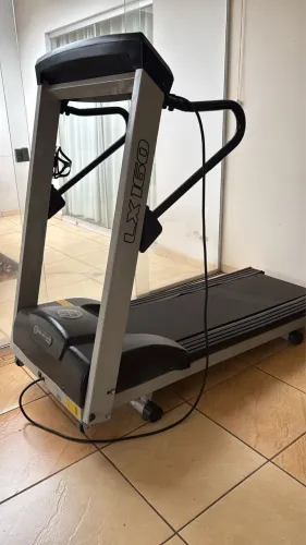 Esteira Profissional Movement LX160 G2