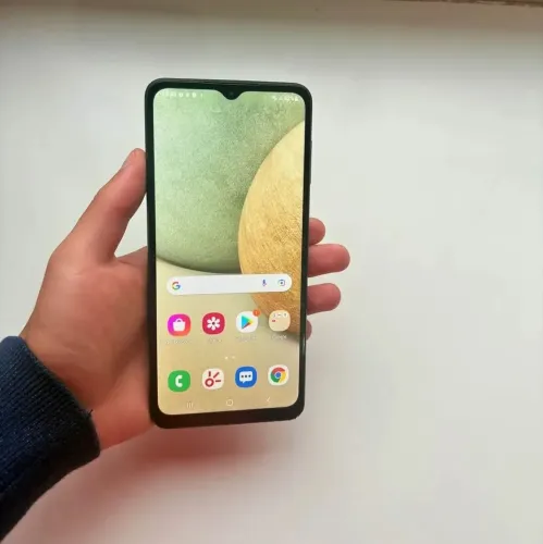 Samsung Galaxy A12