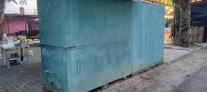 Vende-se trailer de 4X2m, em bom estado.