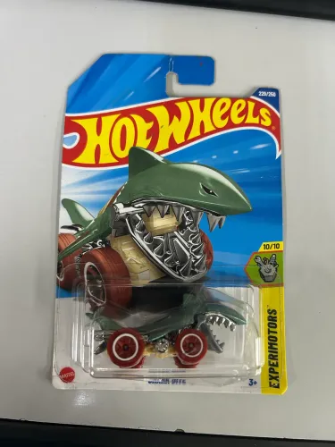 Hot Wheels Shark Bite (TREASURE HUNT) + brinde