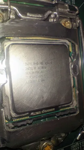? KIT XEON X3470 ? CORE i7-870 + H55 + 8GB DDR3 1600 CL9