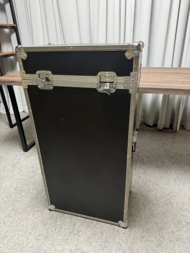 Case de Pedestais