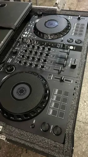Controladora DDJ FLX6 GT