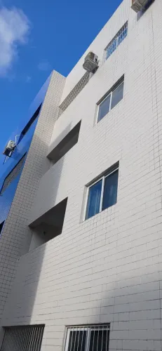Apartamento à venda Novo Geisel, 2 qts(2 suíte), varanda , garagem.