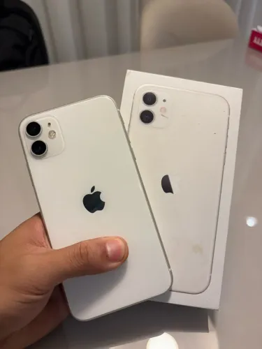 iPhone 11 128GB - BRANCO