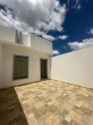Casa à venda - Senhorinha Cairo
