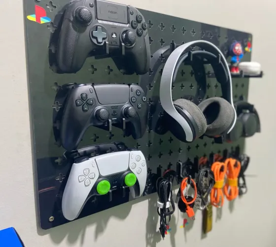 CONTROLE PS5 DUALSENSE + PAINEL PEGBOARD ACRÍLICO