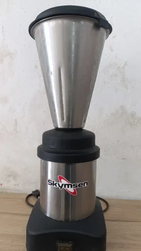 Vendo liquidificador industrial apenas 10 meses de uso