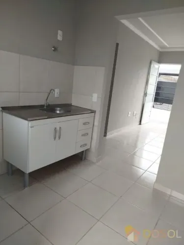 Casa com 2 Quarto(s) e 1 banheiro(s) para Alugar, 45 m² por R$ 1035 / Mês