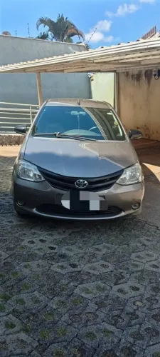 Toyota Etios X 1.3 Flex 16V 5P Mec. 2017