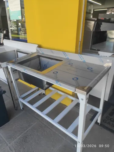 Bh bancadas de inox com e sem pia orçamento aqui 