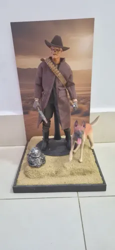 Ghoul fallout custom com diorama e cachorro, tipo hot toys, sideshow, Marvel,