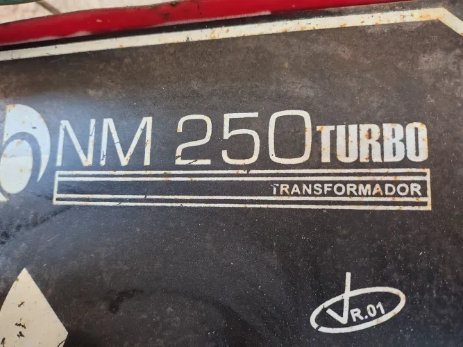 ? VENDO MÁQUINA DE SOLDA BAMBOZZI NM 250 TURBO ?