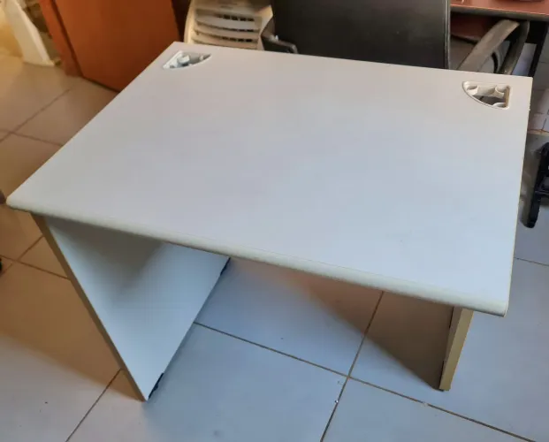 Mesa de escritório ou mesa para estudo