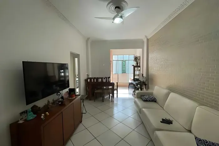 Apartamento : / Residencial / Humaitá