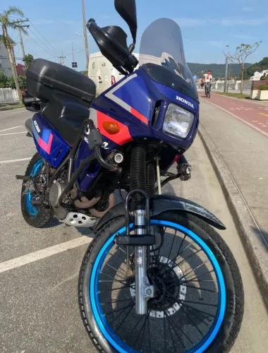 Vendo ou troco Sahara 350