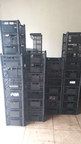 Caixas plástico